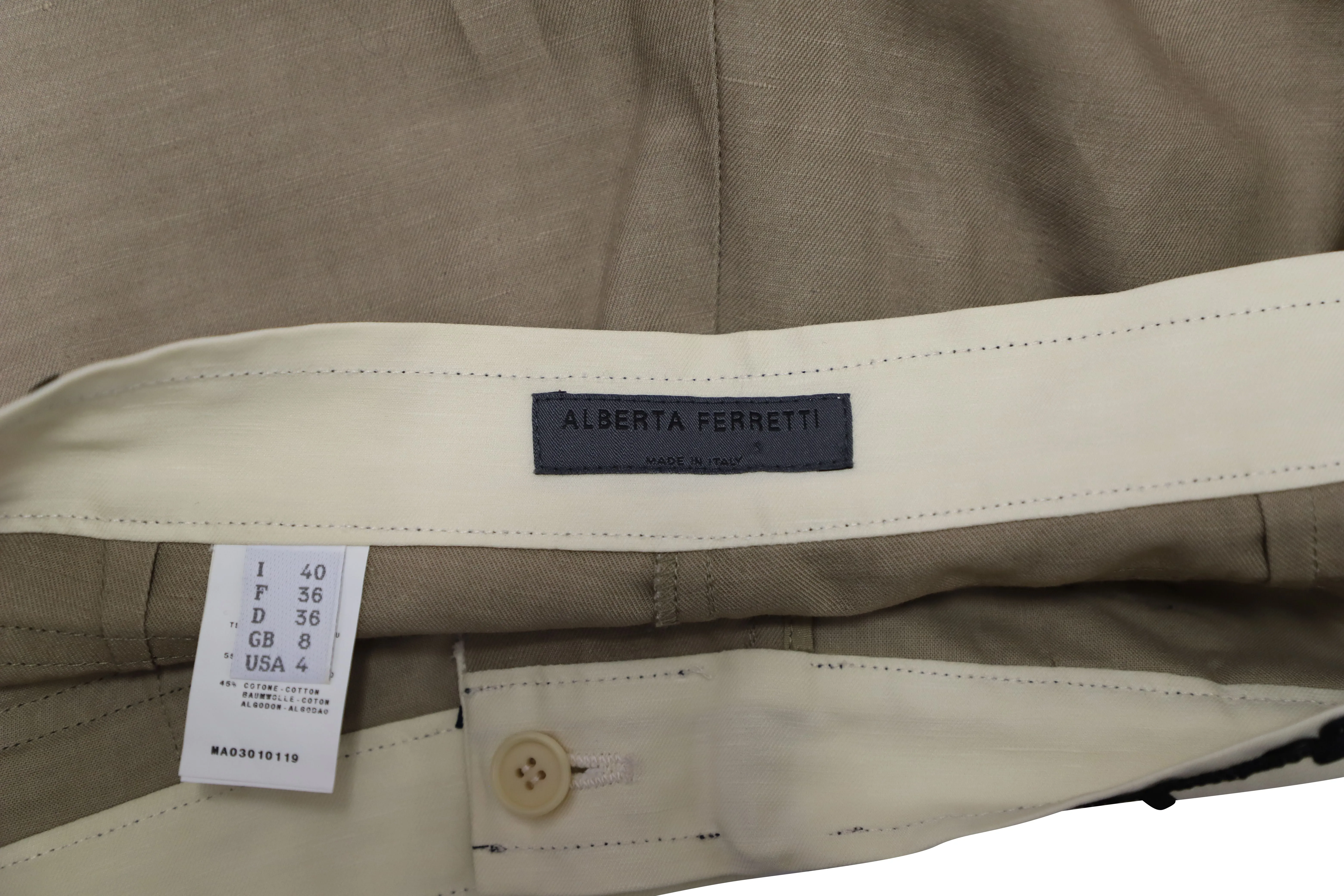 Alberta Ferretti Bermuda Shorts in Beige Linen