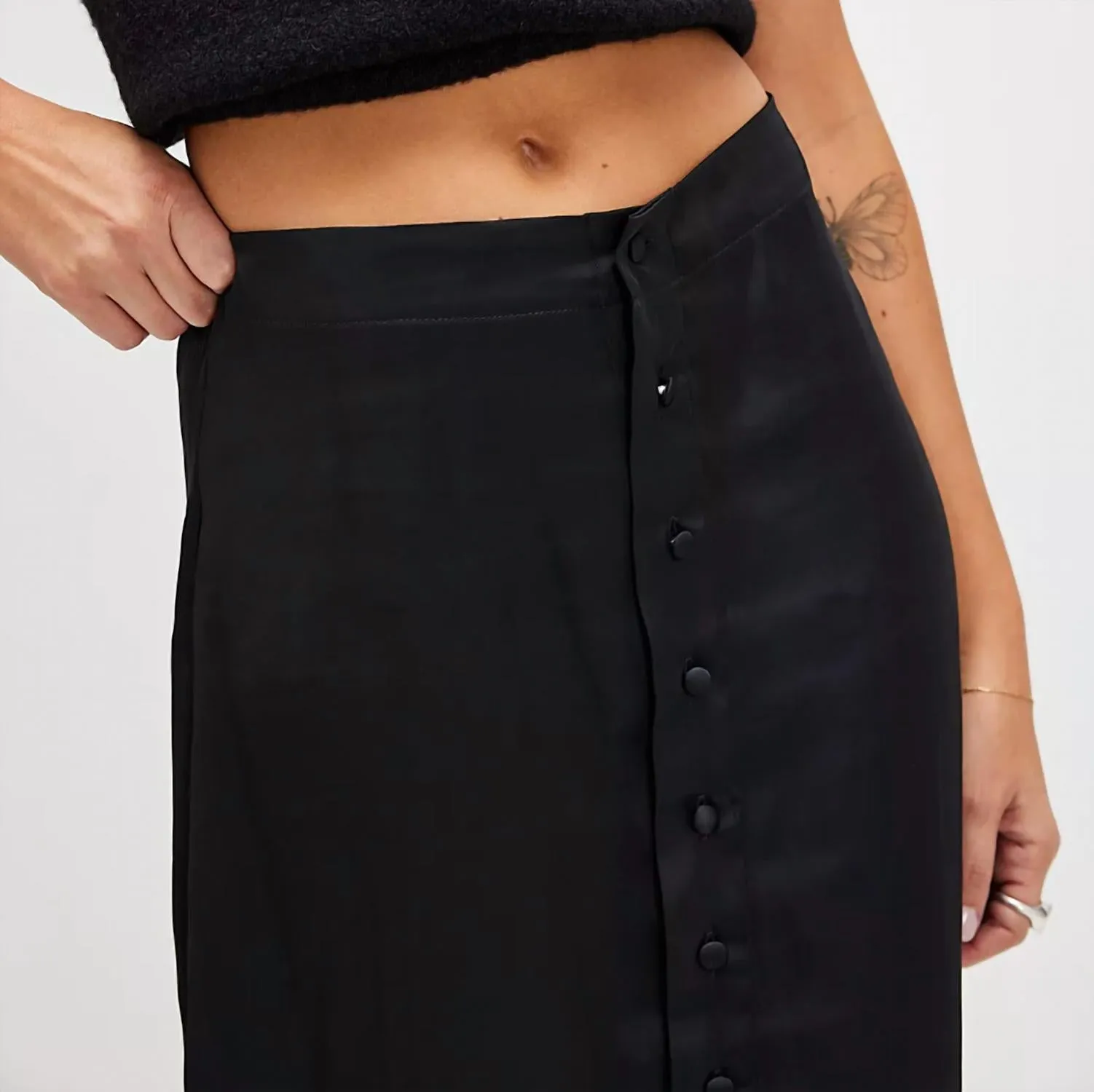 Analise Midi Skirt In Black