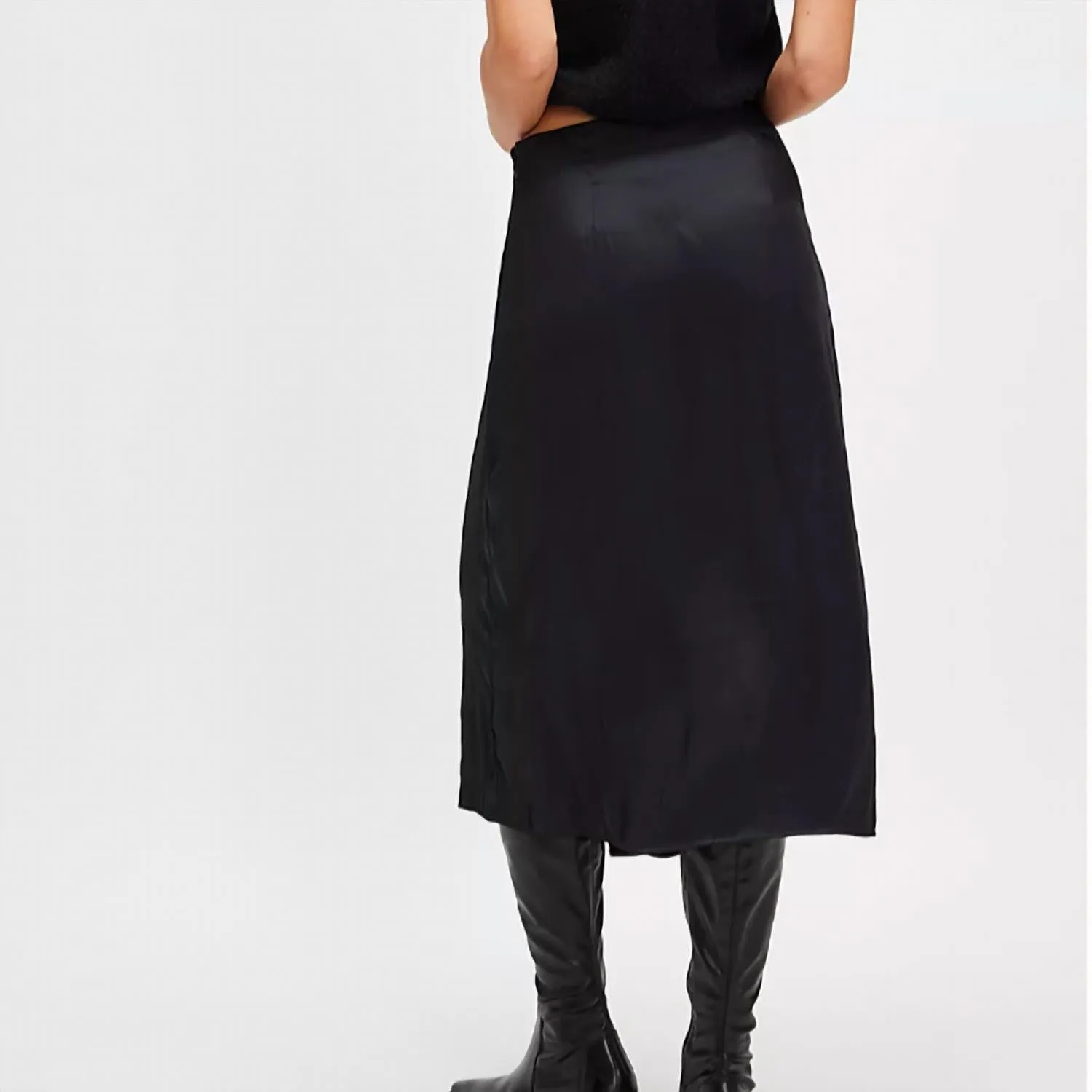 Analise Midi Skirt In Black