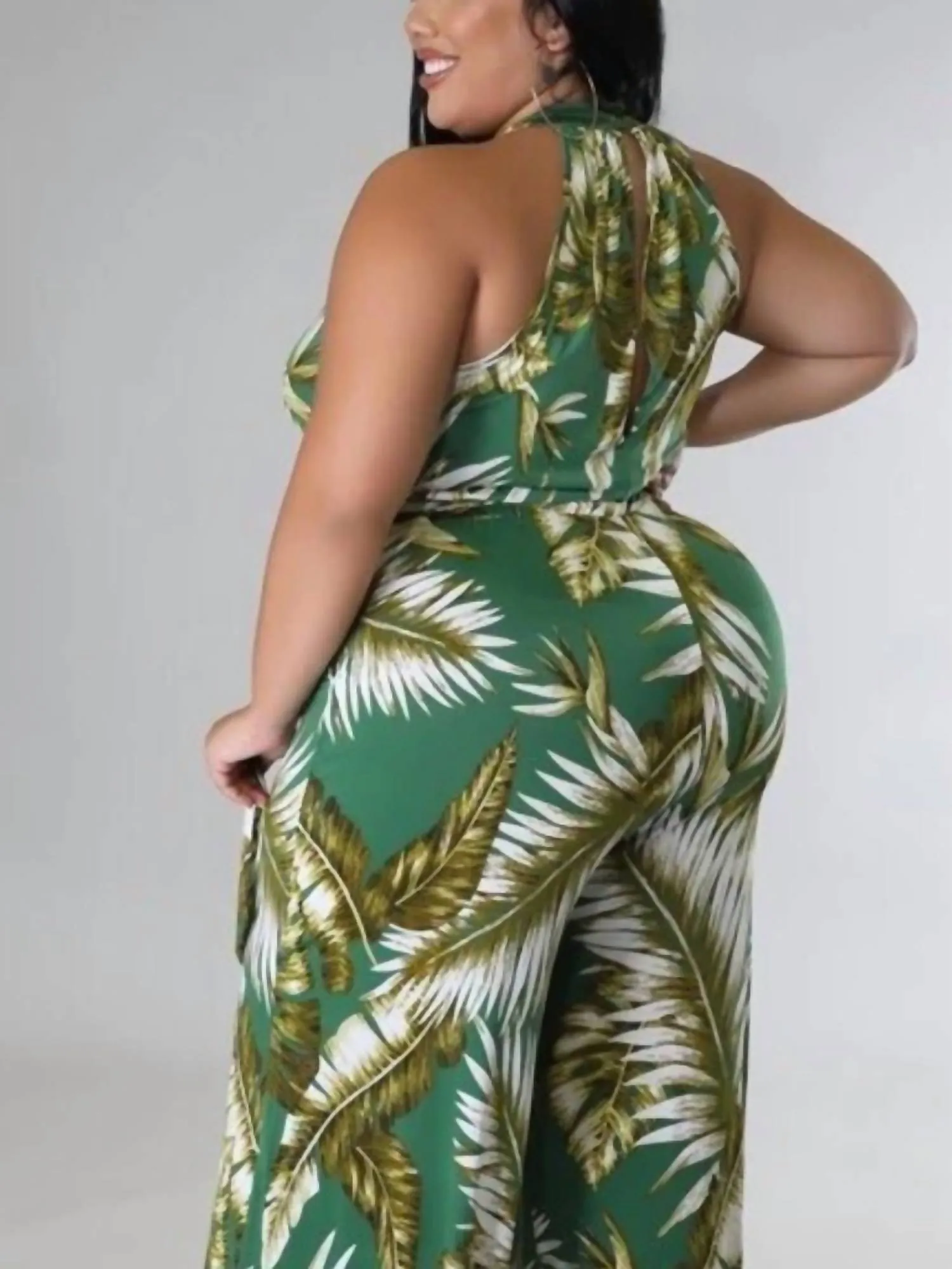 Curvy Vacay Jumpsuit In Green