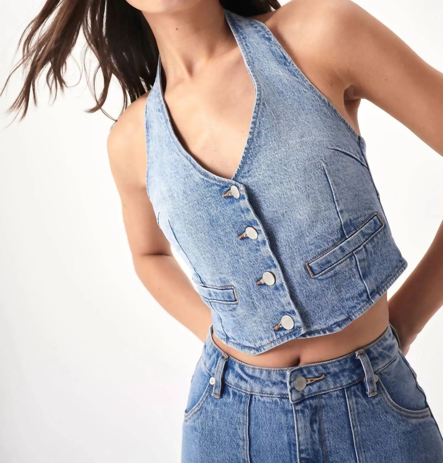 Halter Vest In Bessette