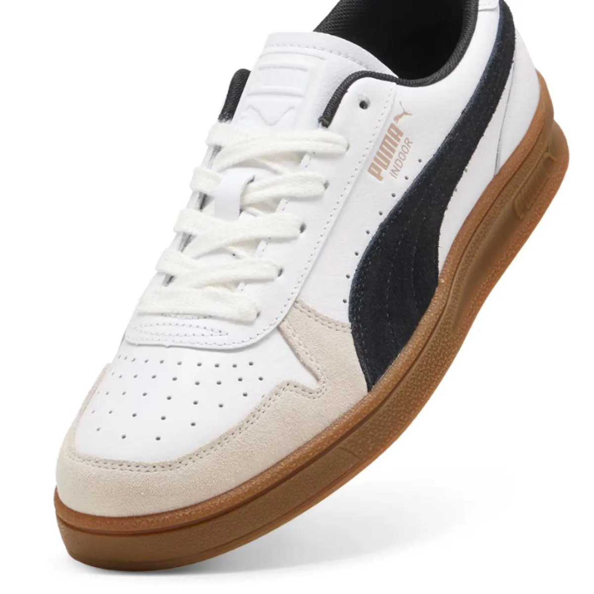 Indoor 'Puma White Black Gum'