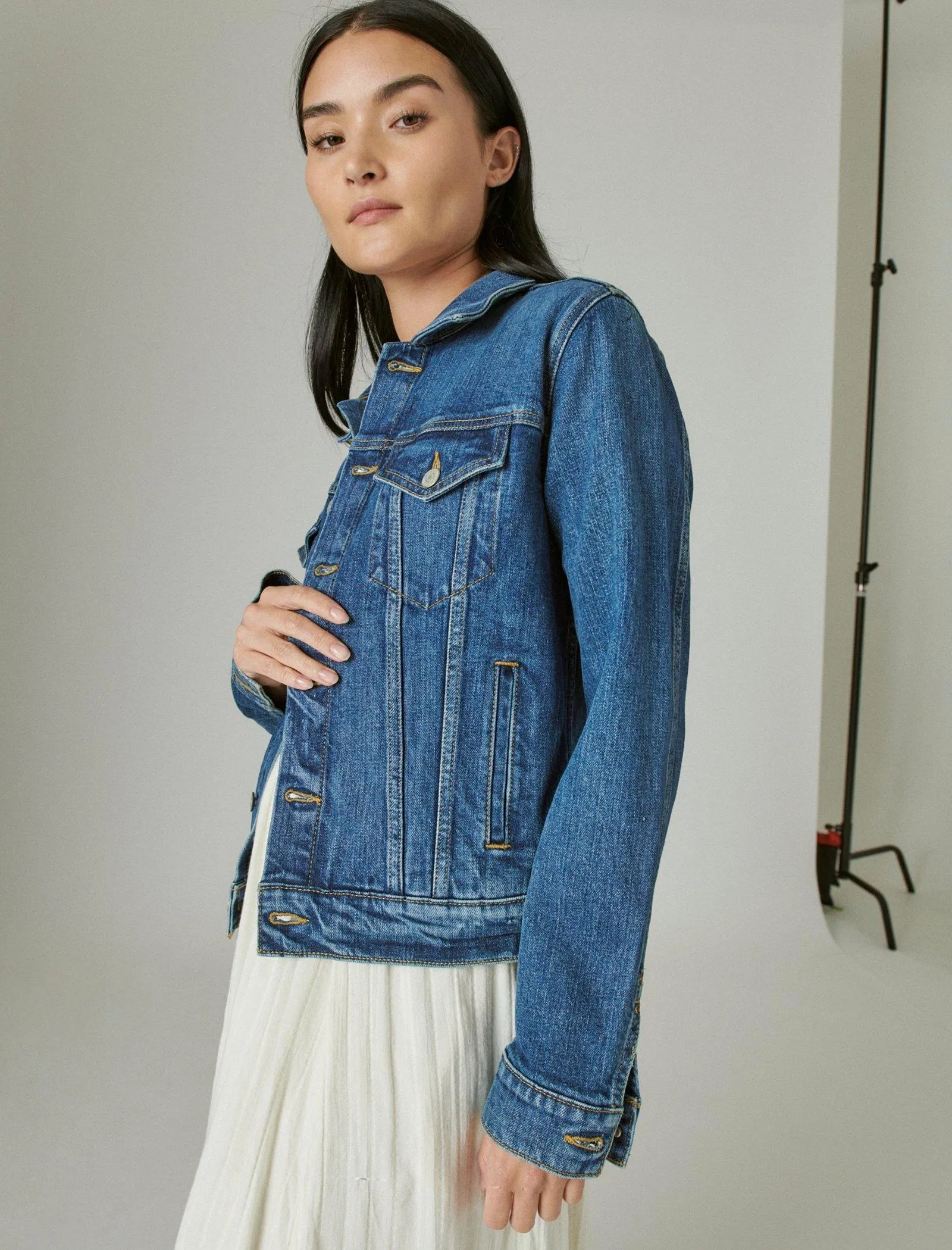 Lucky Brand Womens Tomboy Trucker