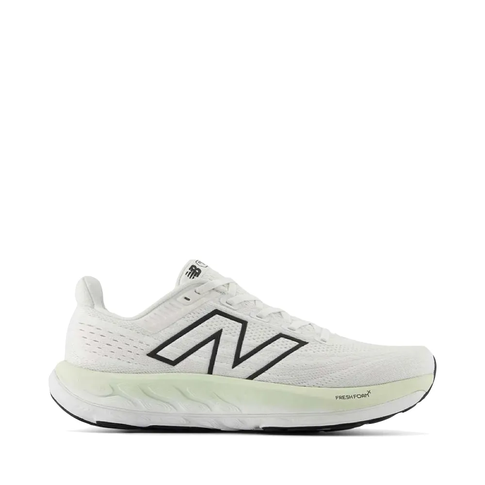 New Balance Men's Fresh Foam X Vongo v6 Sneaker in Reflection/White