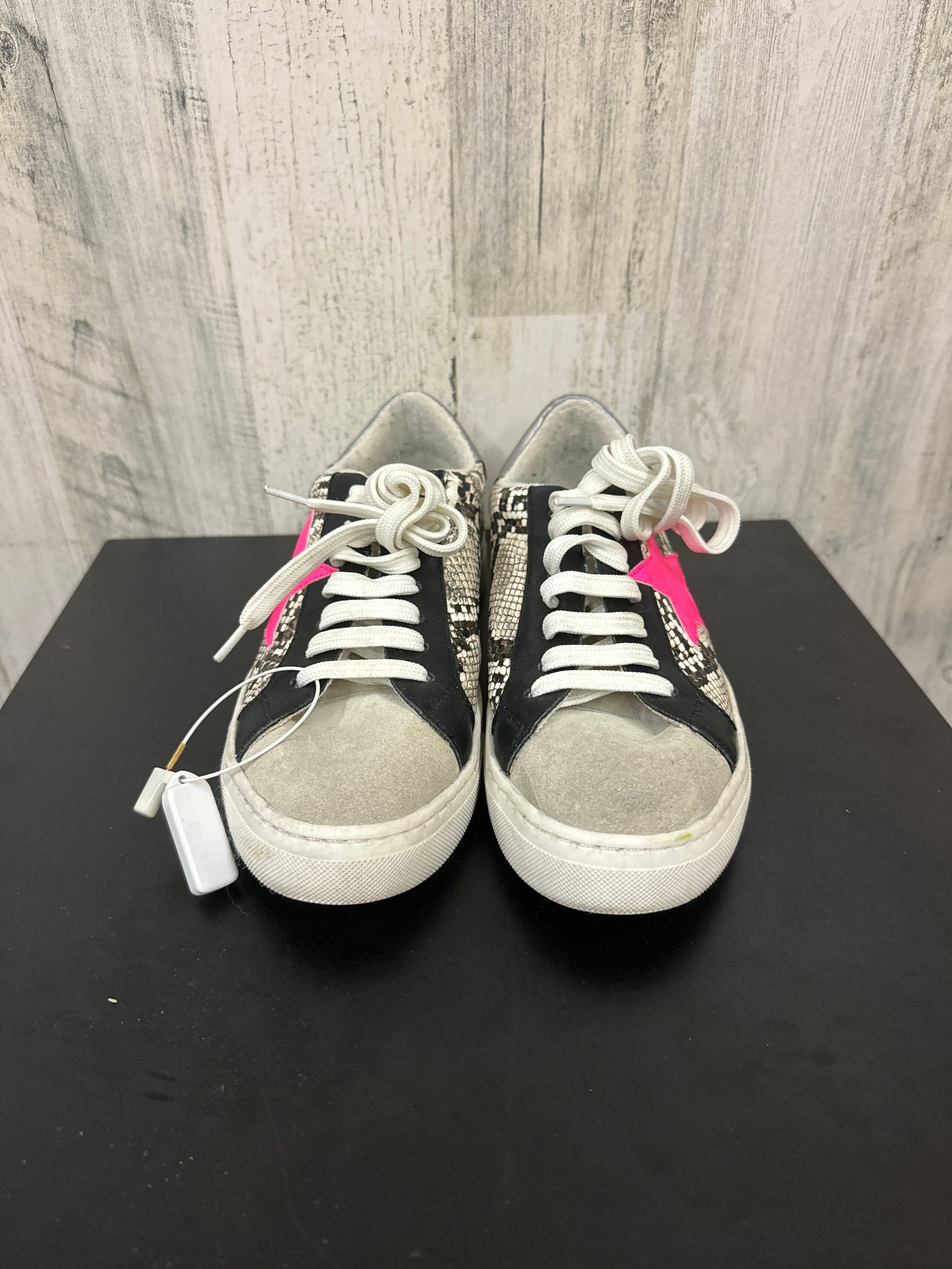 Shoes Sneakers By Steve Madden  Size: 7 steve madden