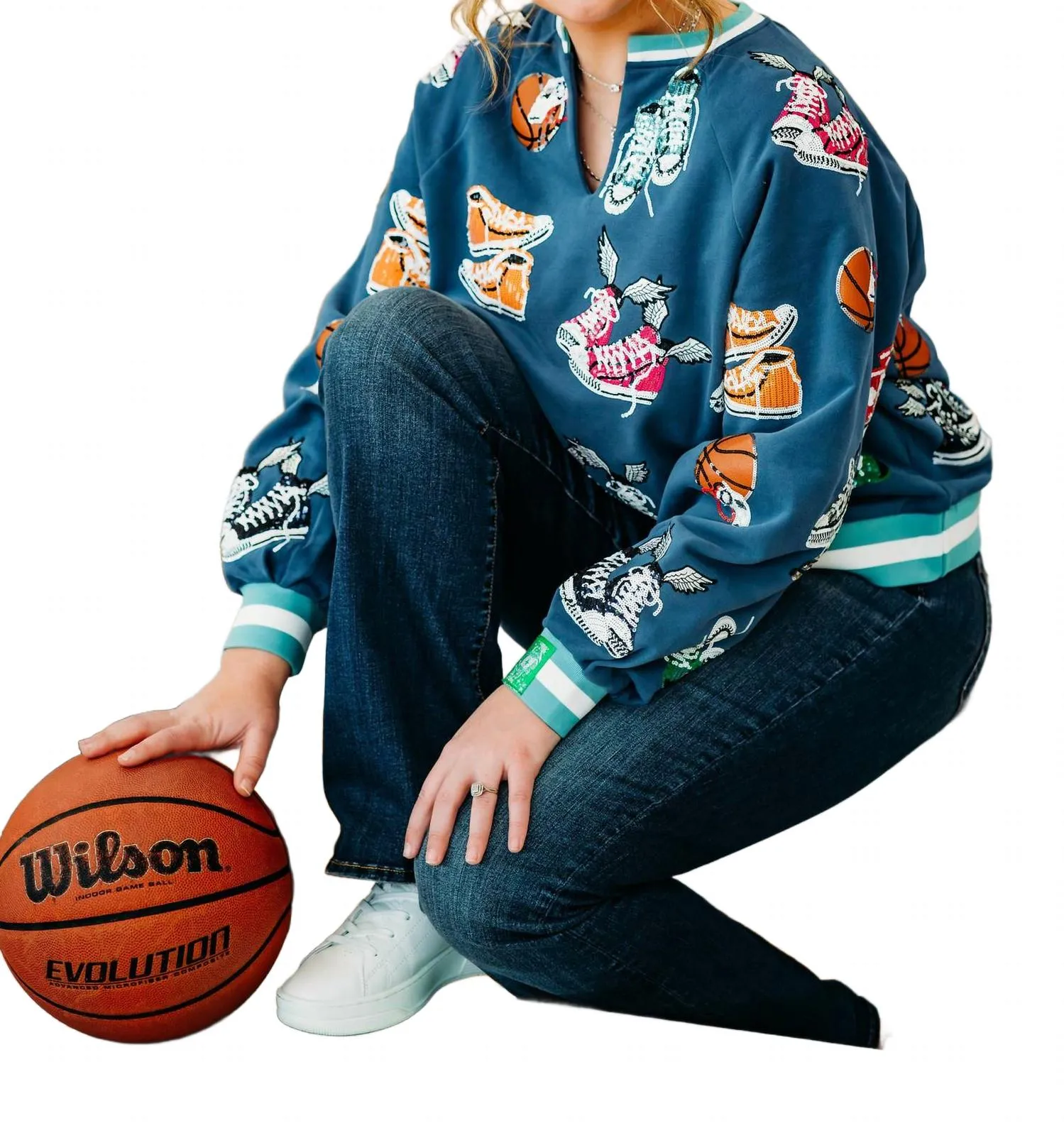 Sneakers With Wings W/ Basketball Sweatshirt In Blue