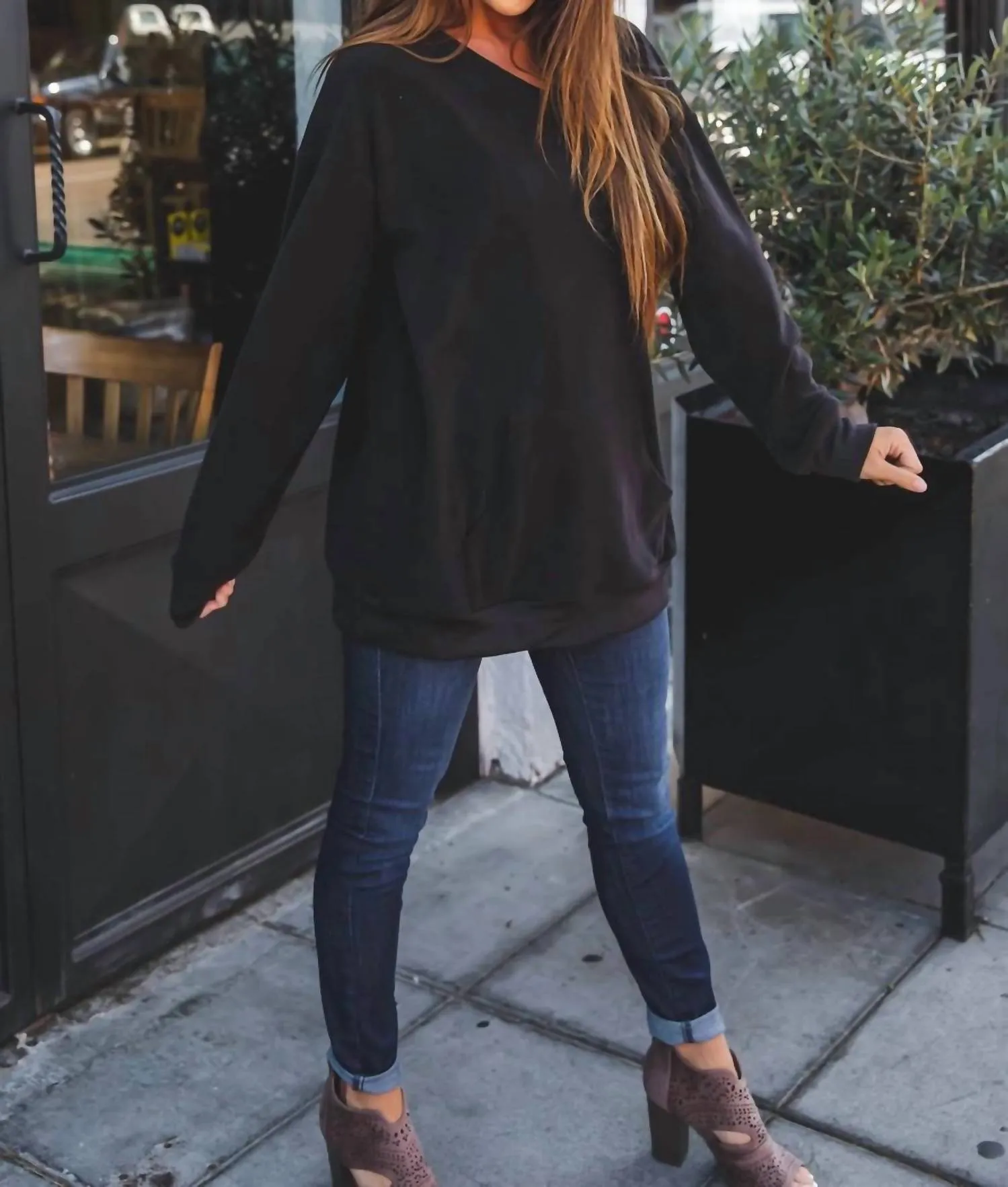 Soft Oversized Megan Pullover In Black