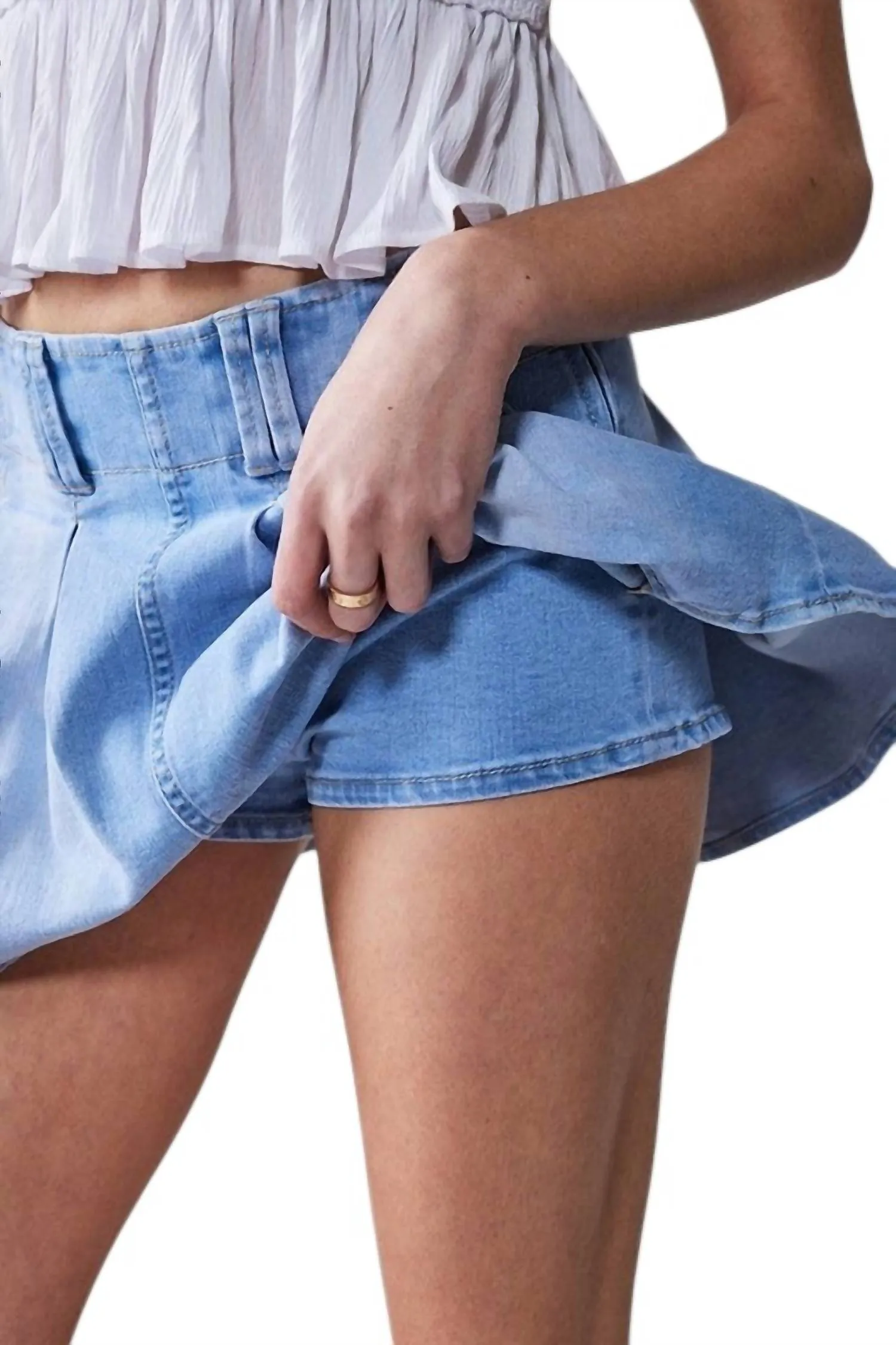 Stretchable Denim Pleated Mini Skort In Light Blue