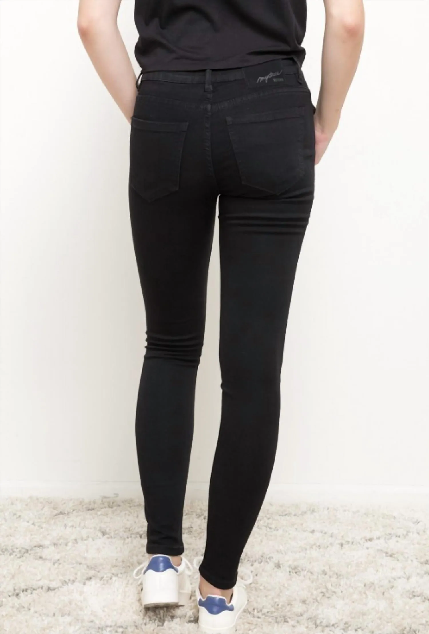 Stretchy Skinny Jeans In Black