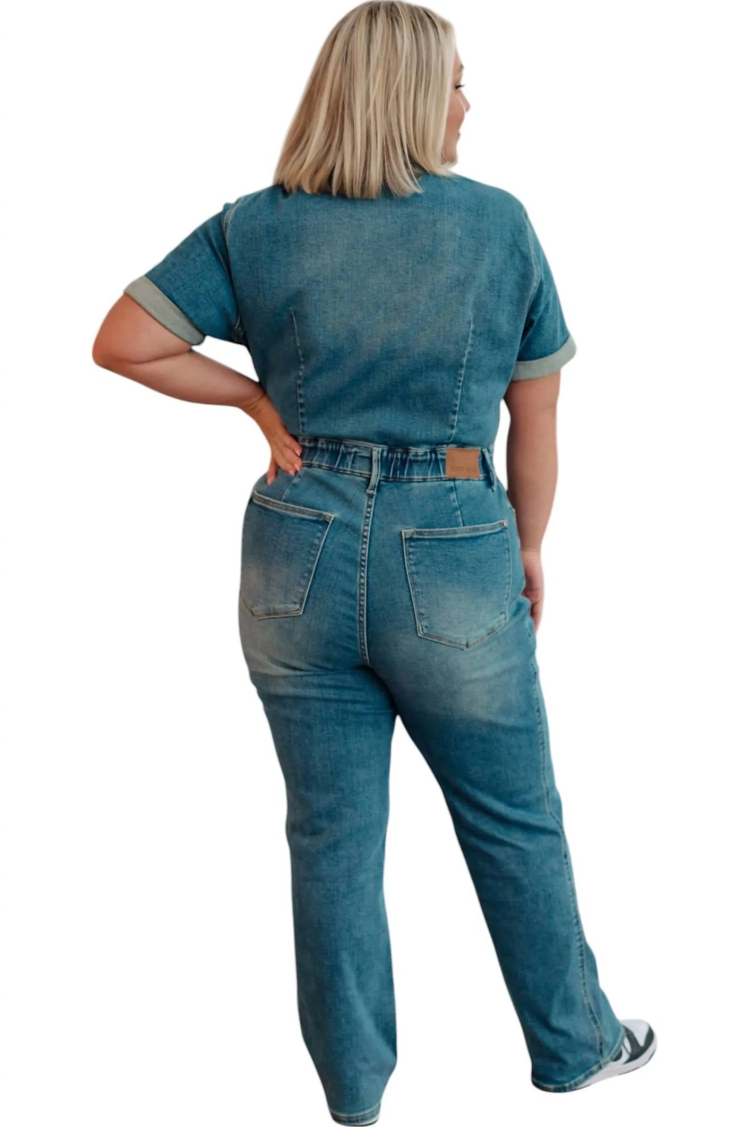 Sylvia Short Sleeve Denim Jumpsuit - Plus In Medium Wash