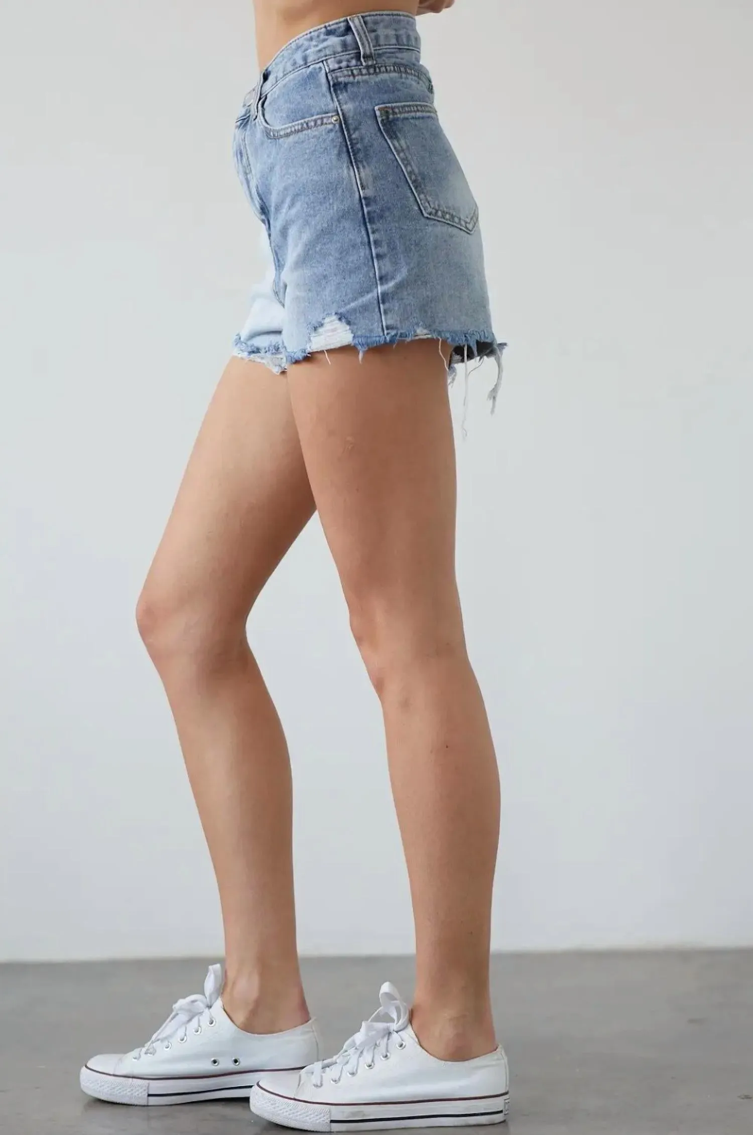 Two-Tone Colorblocked Denim Short In Light Denim
