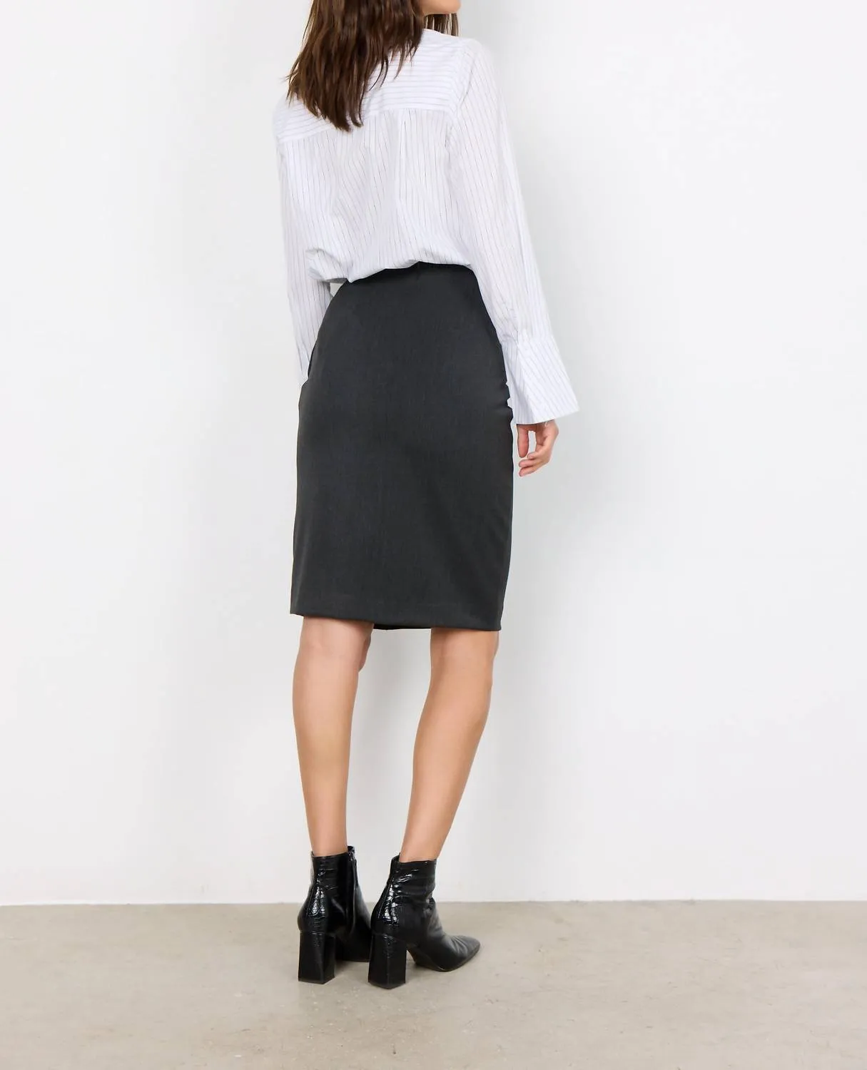 Vibika Top In White