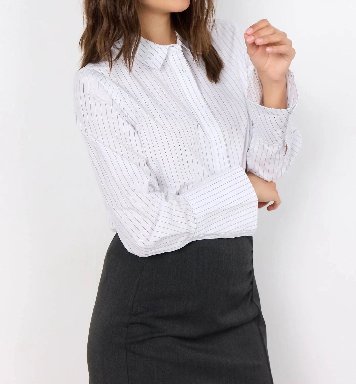 Vibika Top In White