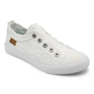 Women's Play Sneaker In White Smoked