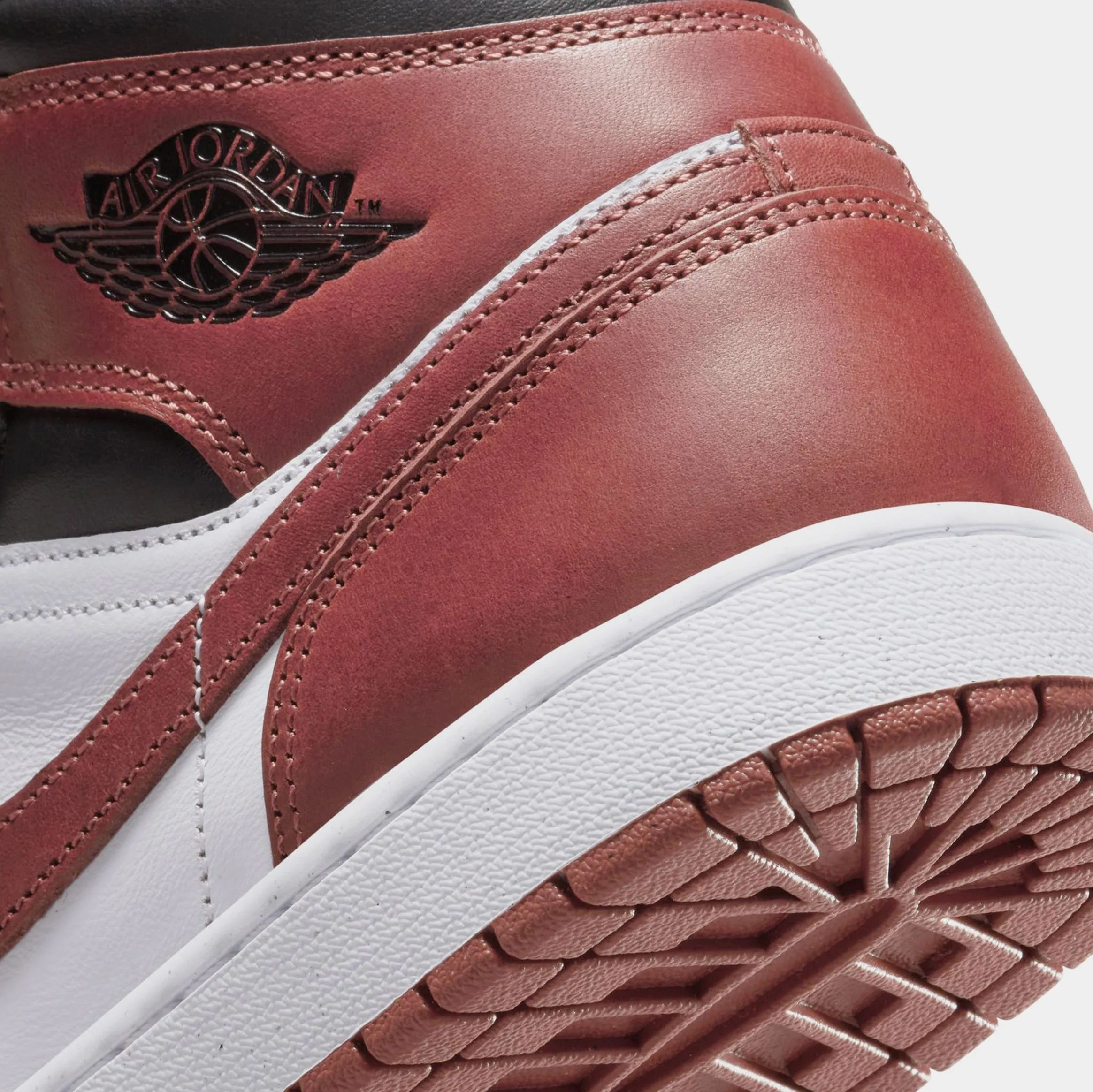 Air Jordan 1 Mid Mens Basketball Shoes (White/Black/Dark Pony)